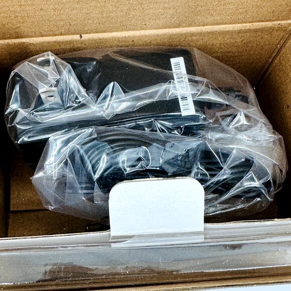 Binary 4 Port USB 2.0 Powered Hub B-USB2-HUB4P Plug N Play Compatible - Picture 7 of 12